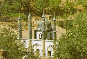 tuyuqmazarmosque300.jpg